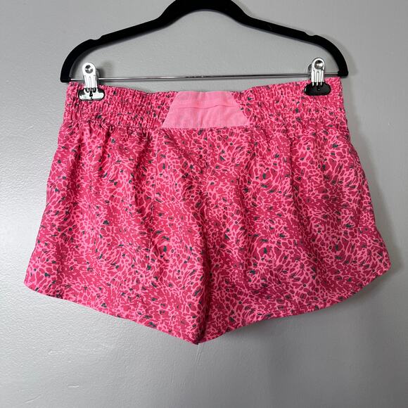Nike Dri-FIT Running Shorts Women’s Large Pink Animal Print Gym Athletic NWT - Picture 2 of 7